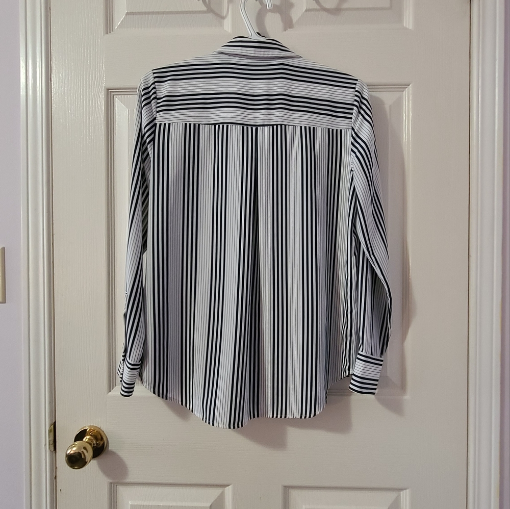 Buttoned Blouse - Picture 2 of 2